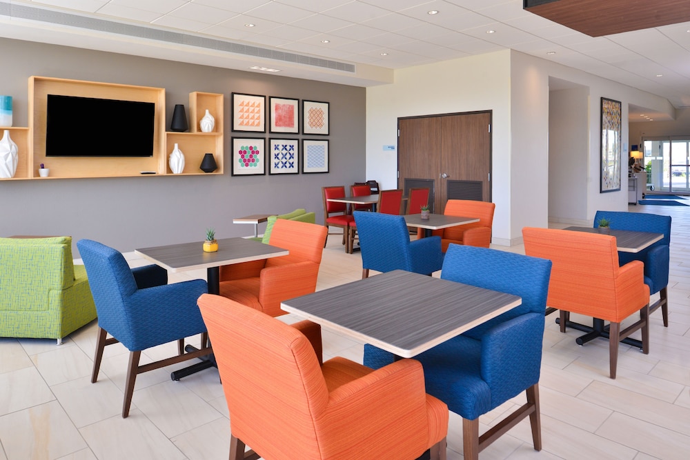 Holiday Inn Express & Suites Wildwood The Villages by IHG - photo 55
