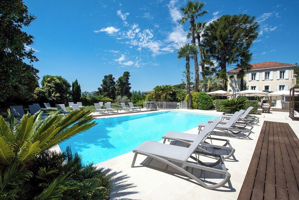 Hotel Chateau De La Tour — 4-Star Luxury Hotel in Cannes, France