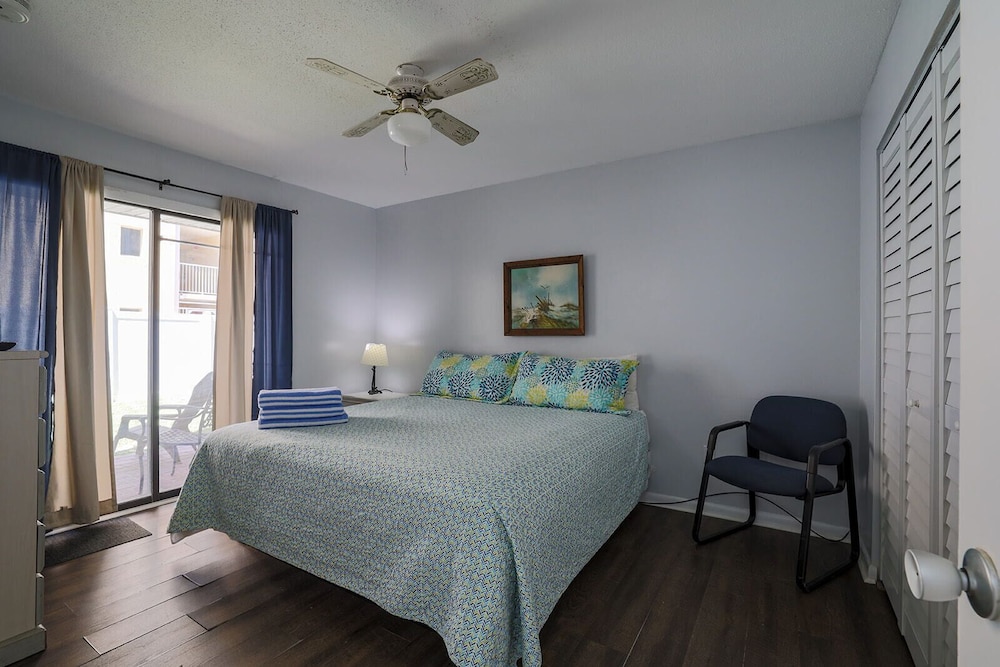Coastal Waters Inn - photo 30