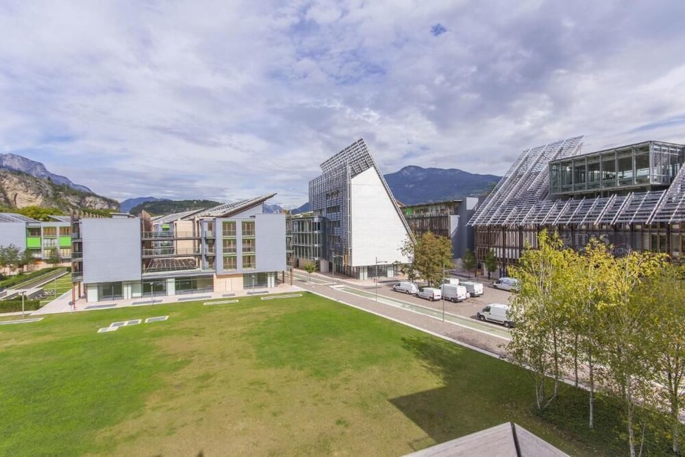 Komodo short stay apartments — 4-Star Luxury Hotel in Trento, Italy