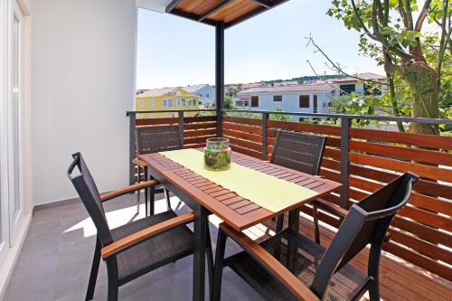 Santa Cruz Apartments Supetar — 4-Star Luxury Hotel in Supetar, Croatia