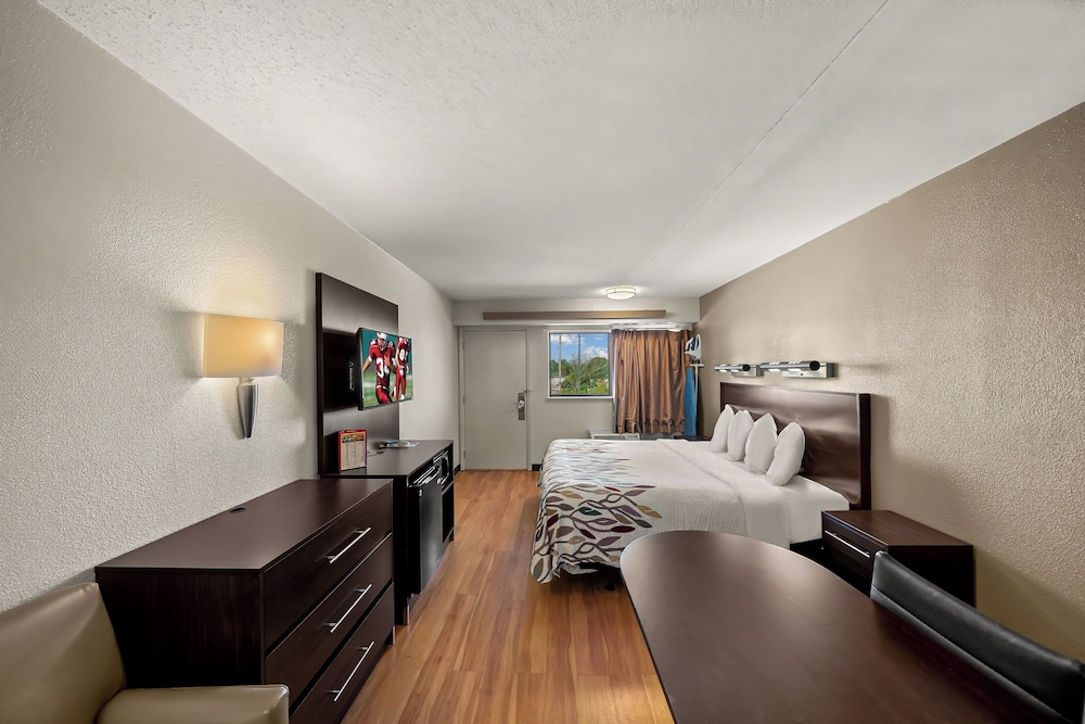 Red Roof Inn Dallas DFW Airport North - photo 15