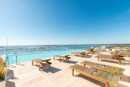 Luxo à Beira Mar na Ria Formosa — 4-Star Luxury Hotel in Olhao, Portugal