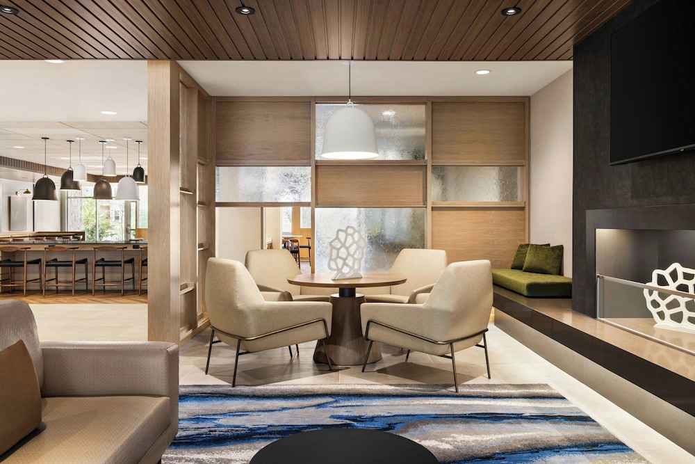 Fairfield by Marriott Inn & Suites Bethlehem PA - photo 12