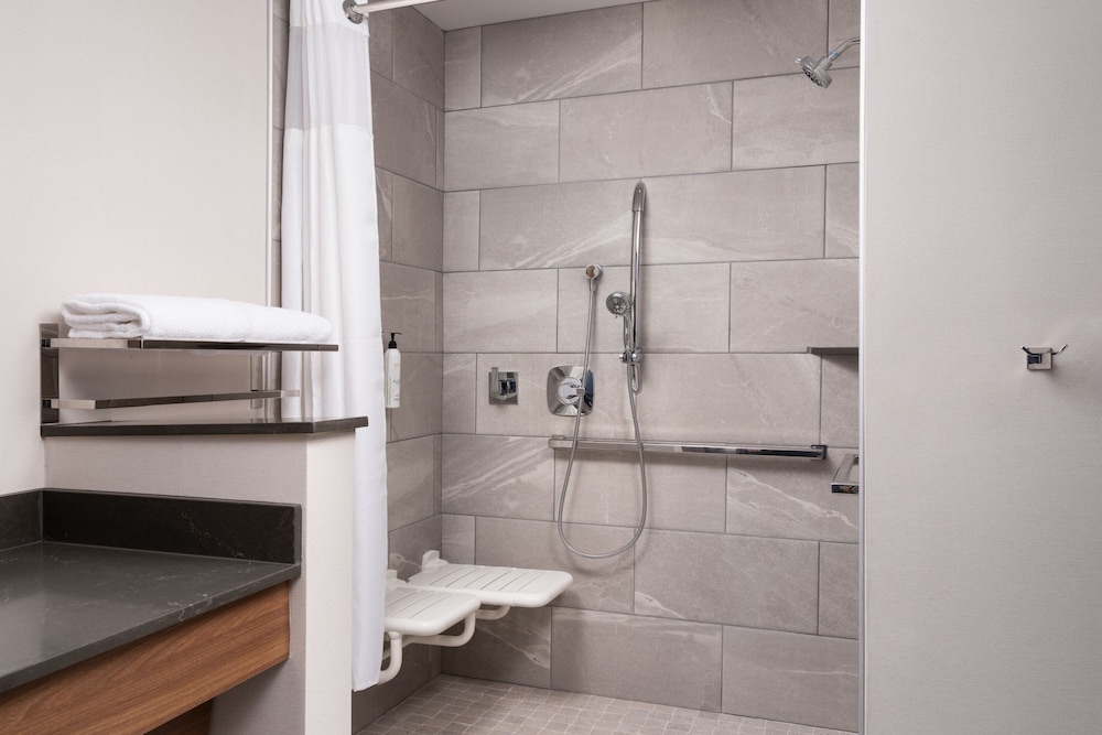Fairfield by Marriott Inn & Suites Waycross - photo 14