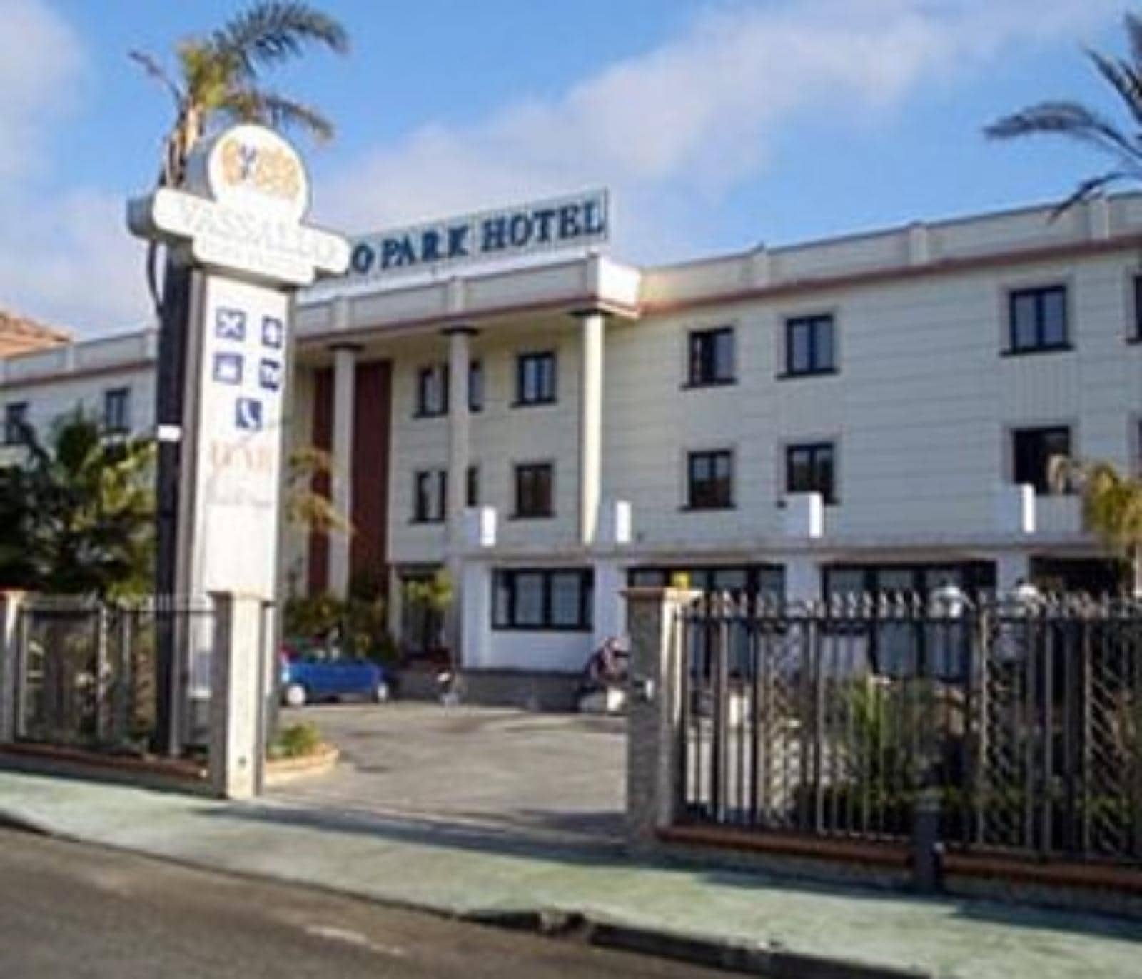 Vassallo Park Hotel — hotel in Cellole