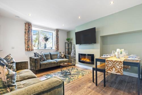 8 Eighth Ave Retreat On The Green Beautiful 4 Bed Home Pass The Keys — 4-Star Luxury Hotel in York, United Kingdom