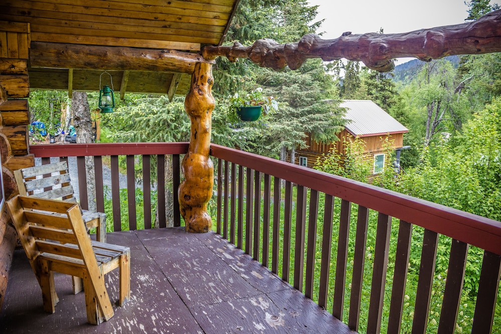 Midnight Sun Log Cabins - photo 51