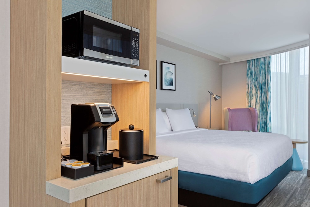 Hilton Garden Inn Boston Brookline MA - photo 10
