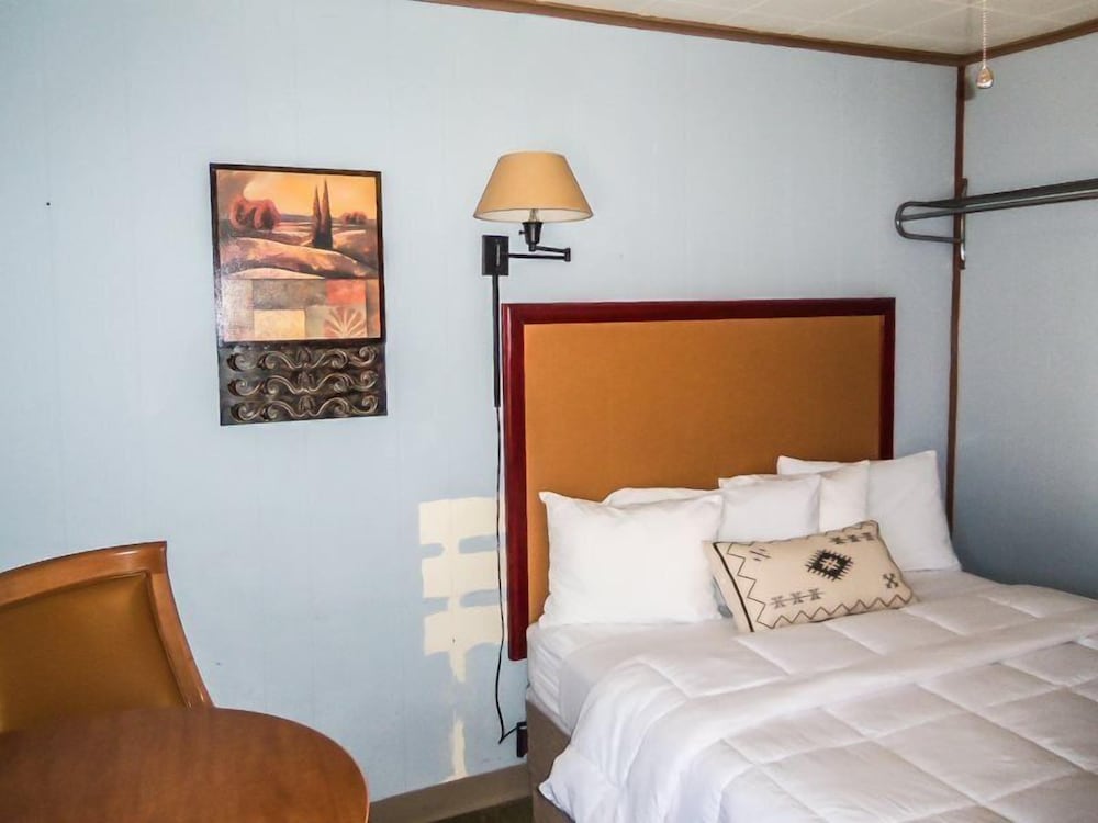 The Gold Pan Motel - photo 22