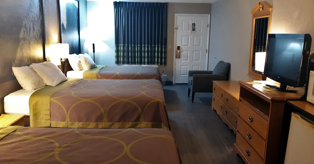 Super 8 by Wyndham Fort Chiswell Wytheville Area - photo 24