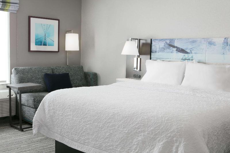 Hampton Inn Wichita Northwest - photo 40