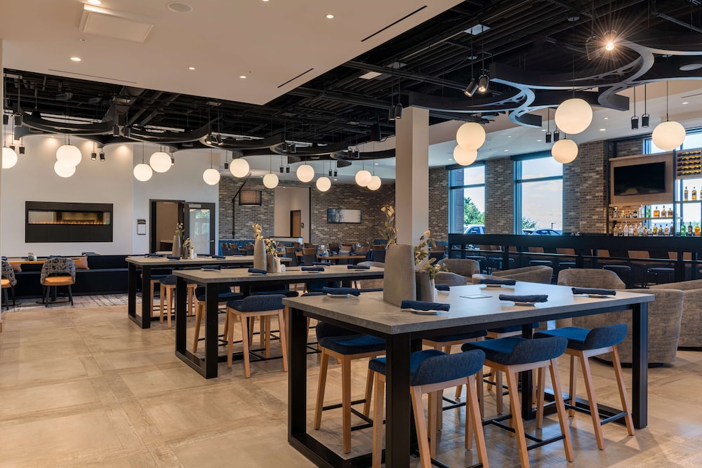 Hilton Garden Inn Boston Canton - photo 30