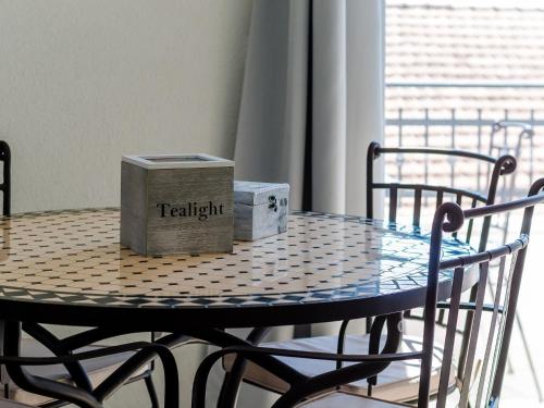 Apartments Life One Bedroom Apartment with Balcony and Sea View