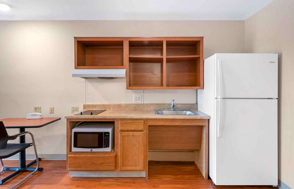 Extended Stay America Select Suites Jacksonville North - photo 38
