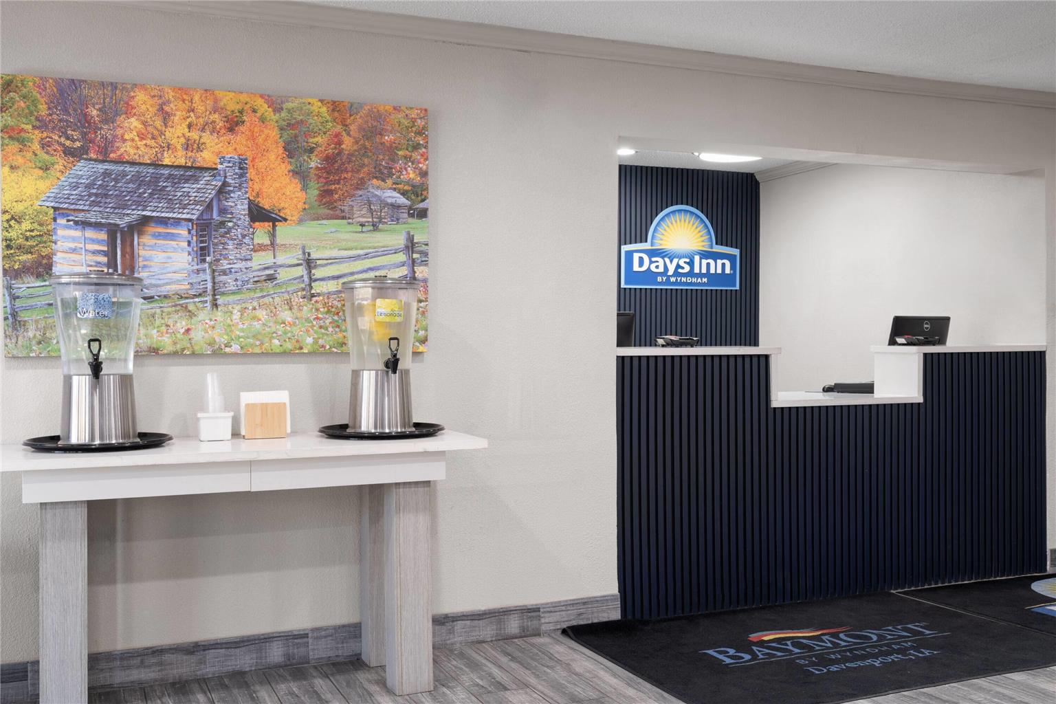Days Inn By Wyndham Davenport - photo 3