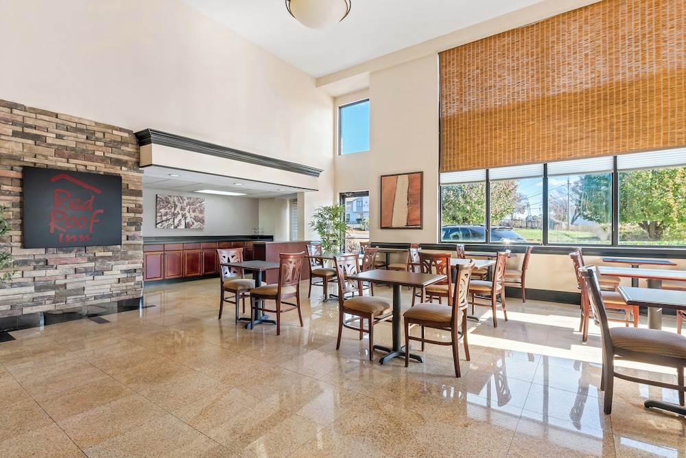 Red Roof Inn Charlotte University - photo 2