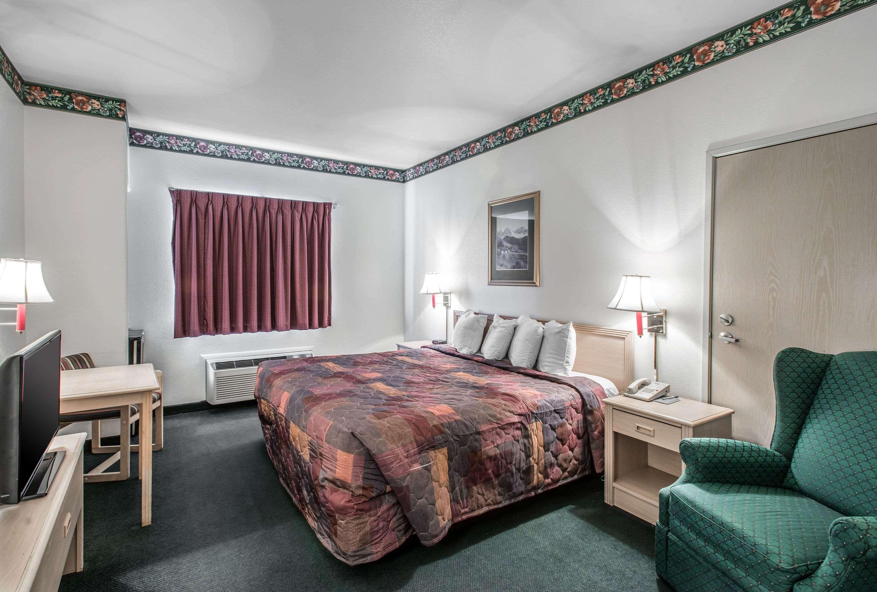 Baymont by Wyndham Loveland Fort Collins Area - photo 67