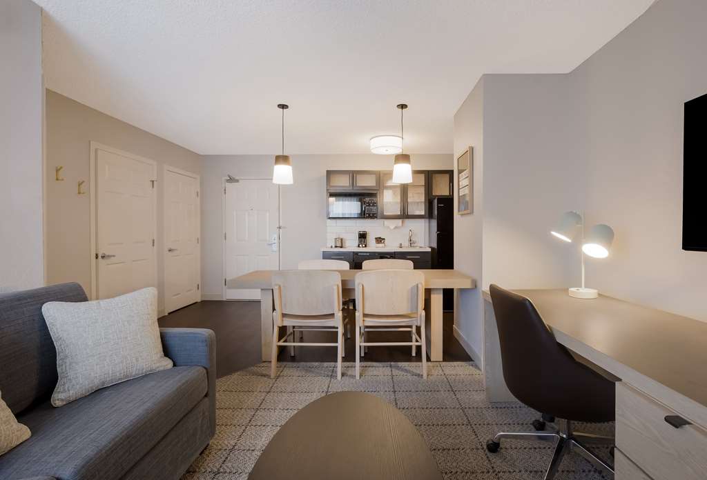 Sonesta Simply Suites Baltimore BWI Airport - photo 15