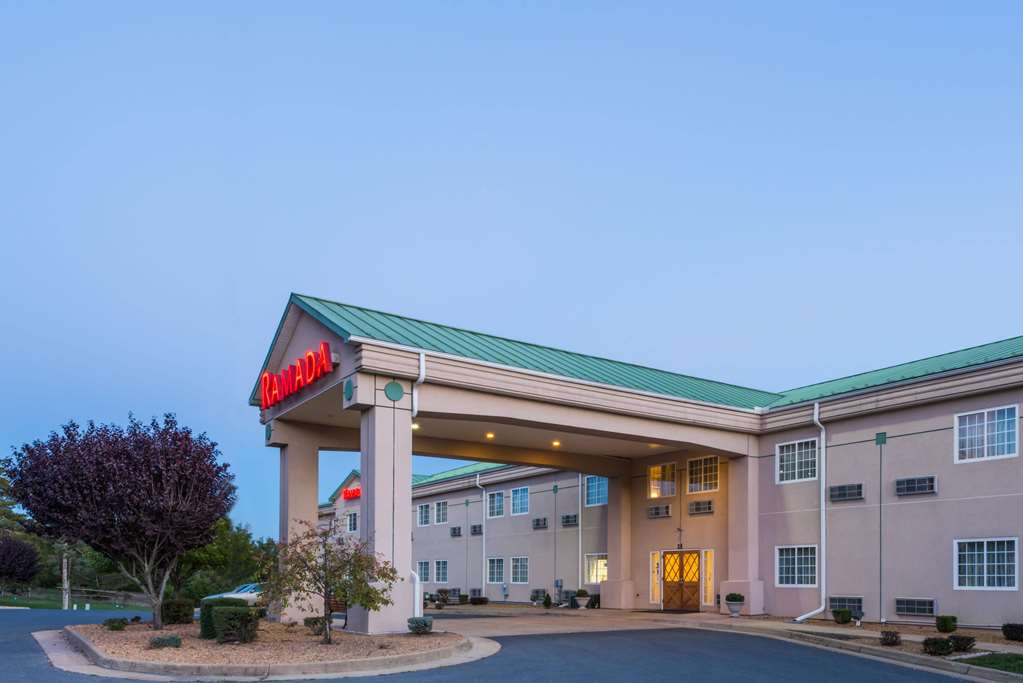Ramada by Wyndham Strasburg Shenandoah Valley — hotel in Strasburg