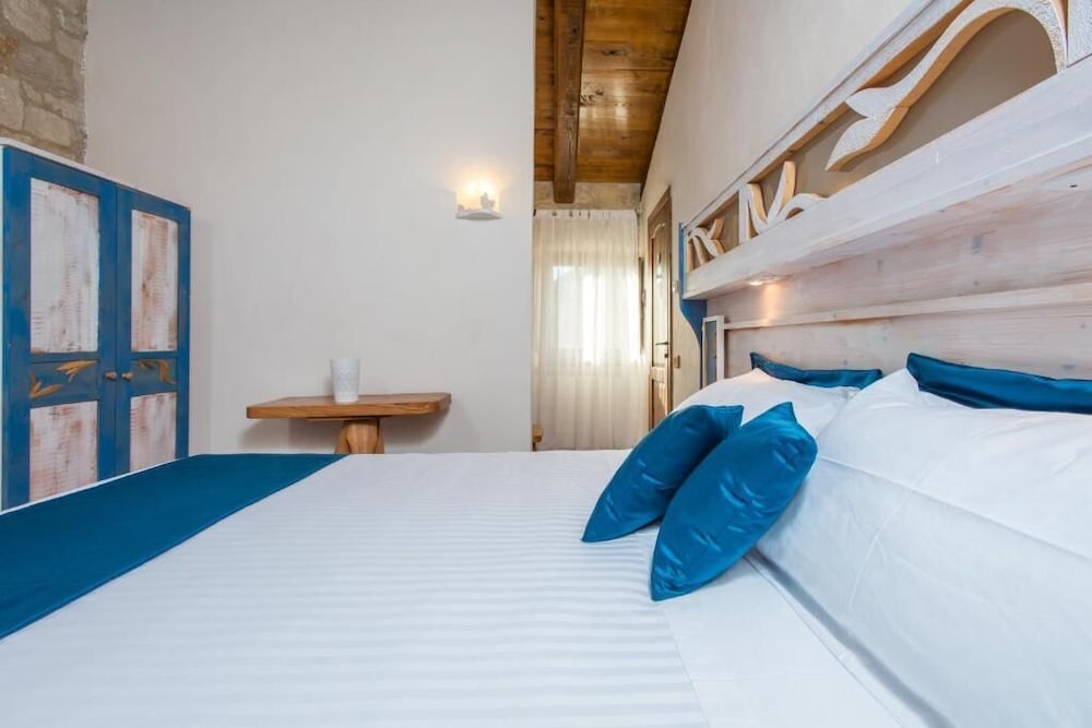 Valle Dell'Aquila Country House — 4-Star Luxury Hotel in Settefrati, Italy