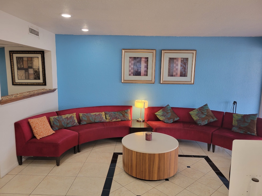 Days Inn by Wyndham Woodward OK - photo 2