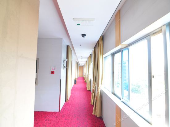 Ningbo Elegance Hotel in Ningbo, People's Republic of China