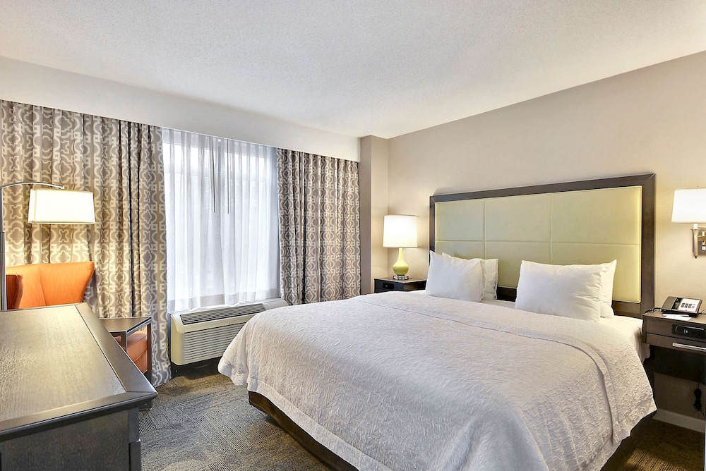 Hampton Inn Alexandria Old Town King St. Metro - photo 16