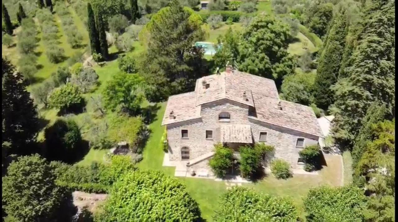 Magnolia House — 4-Star Luxury Hotel in Cetona, Italy