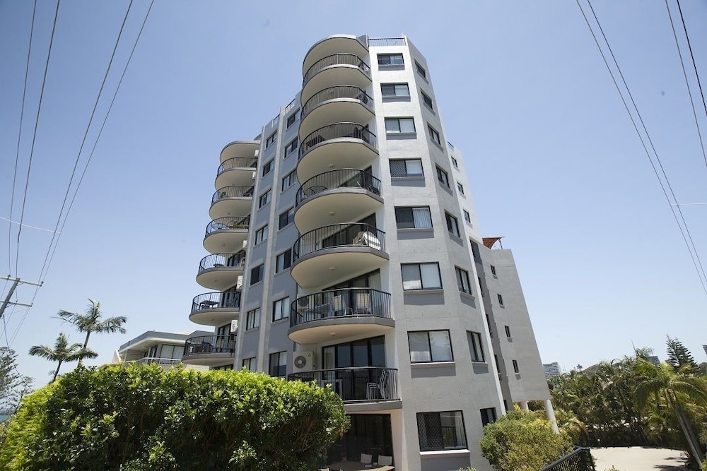 Meridian Caloundra Accommodation — 4-Star Luxury Hotel in Kings Beach, Australia