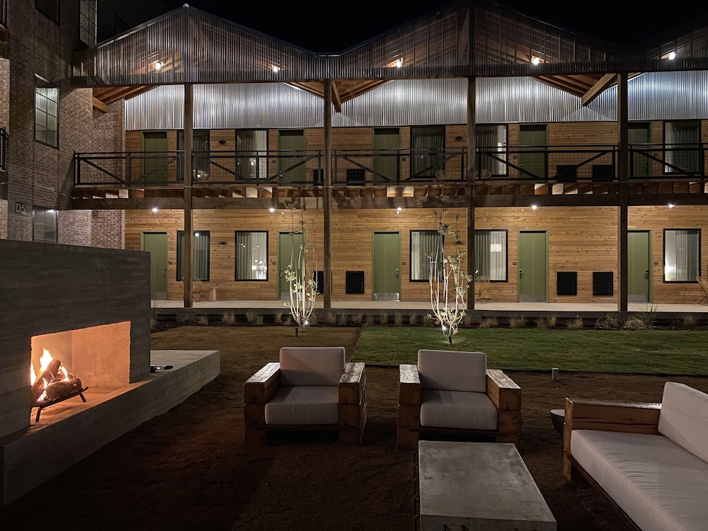Cotton Court Hotel by Valencia Hotel Collection - photo 37