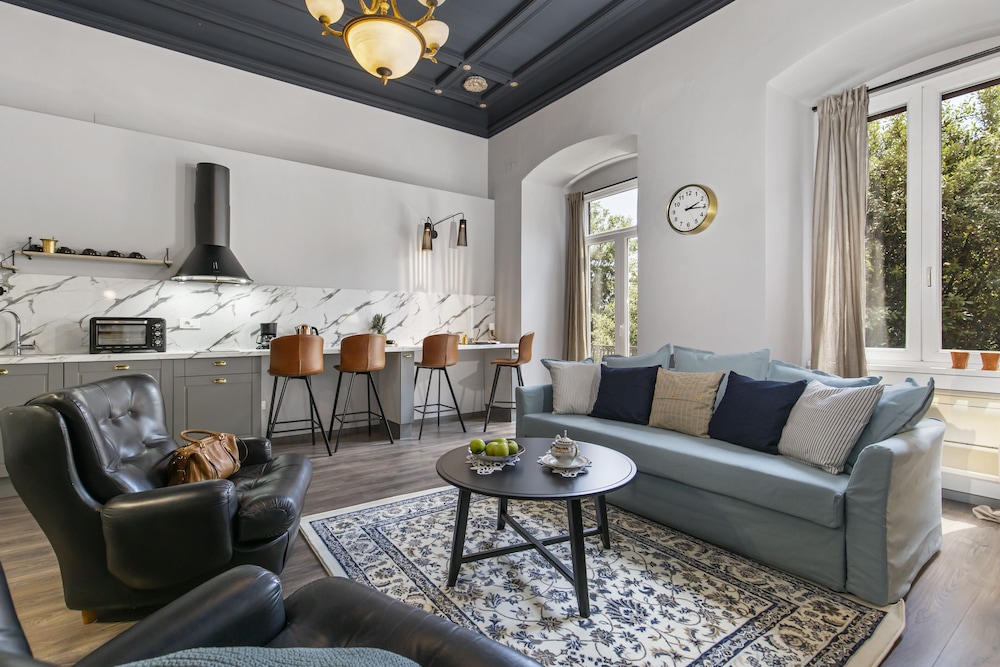 Apartments Carpathia — 4-Star Luxury Hotel in Rijeka, Croatia