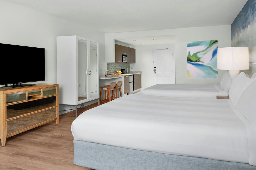Marriott Vacation Club South Beach - photo 13