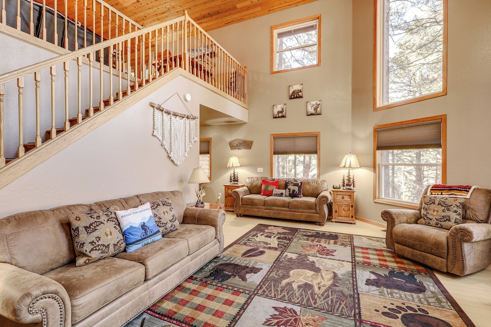 Mountain Retreat in Flagstaffs Kachina Village in Flagstaff, United States
