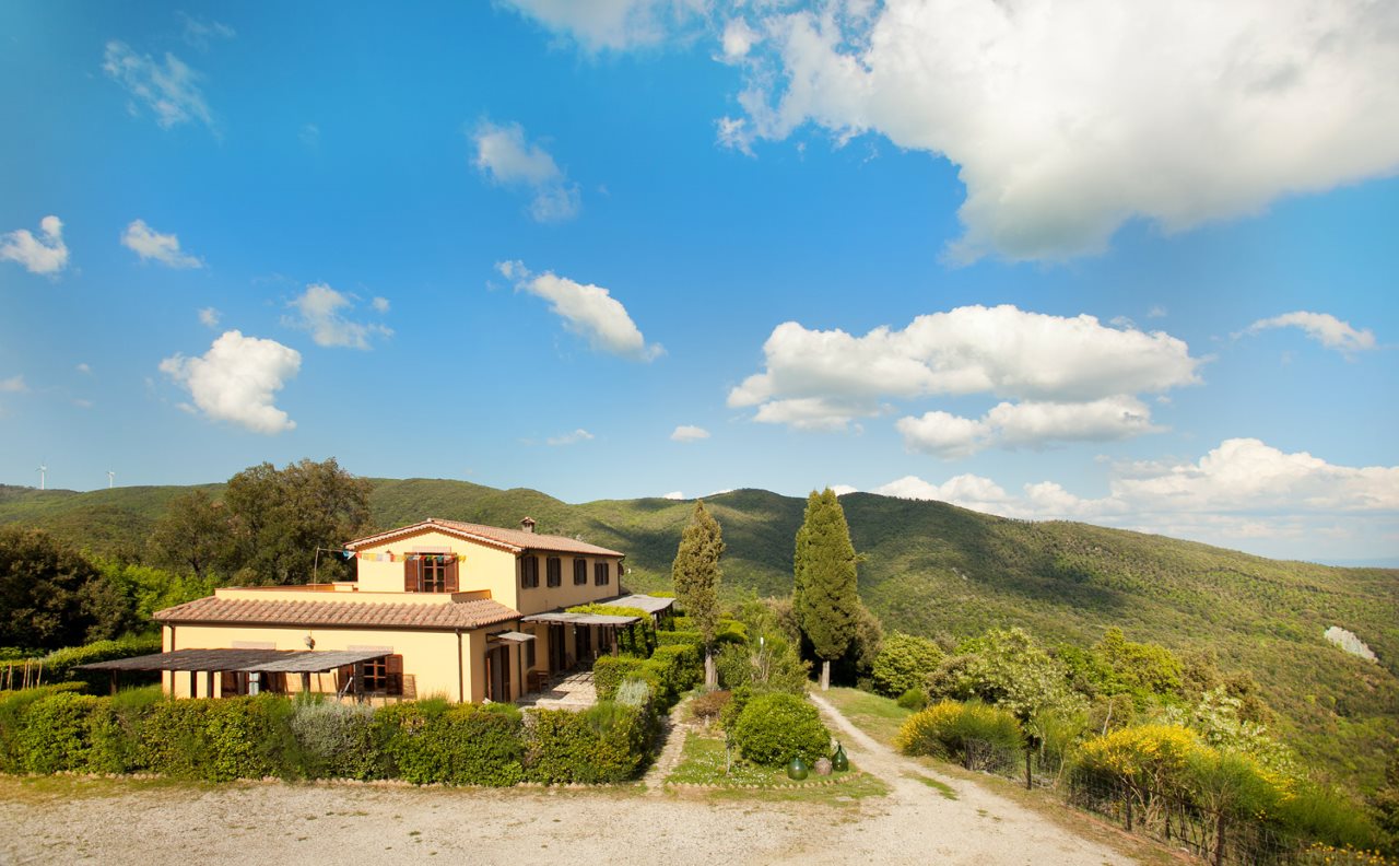 Casale Pundarika - carbon neutral hotel in Riparbella