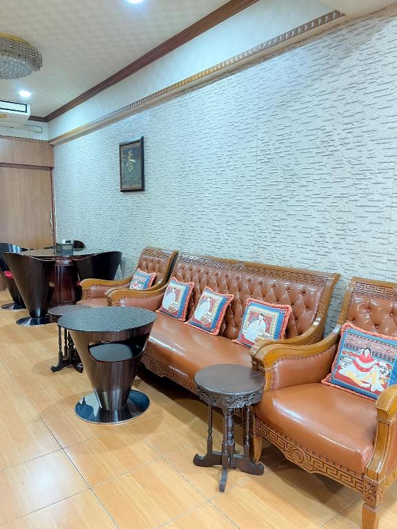 Silom Dynasty Hostel