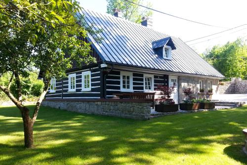 Dom Nad Wodospadem pod Śnieżnymi Kotłami in Jelenia Gora, Poland