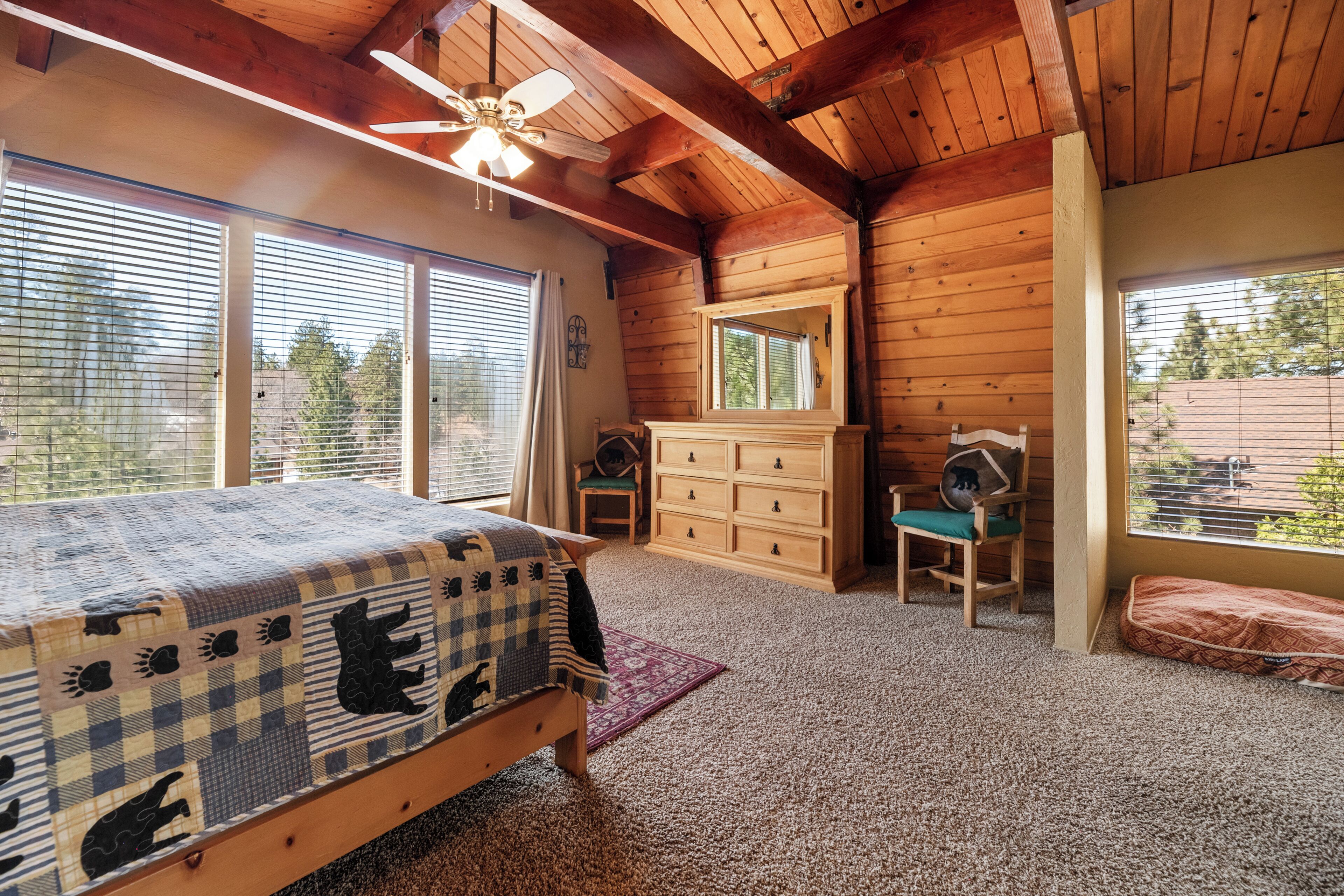 Bear Claw Inn - photo 24