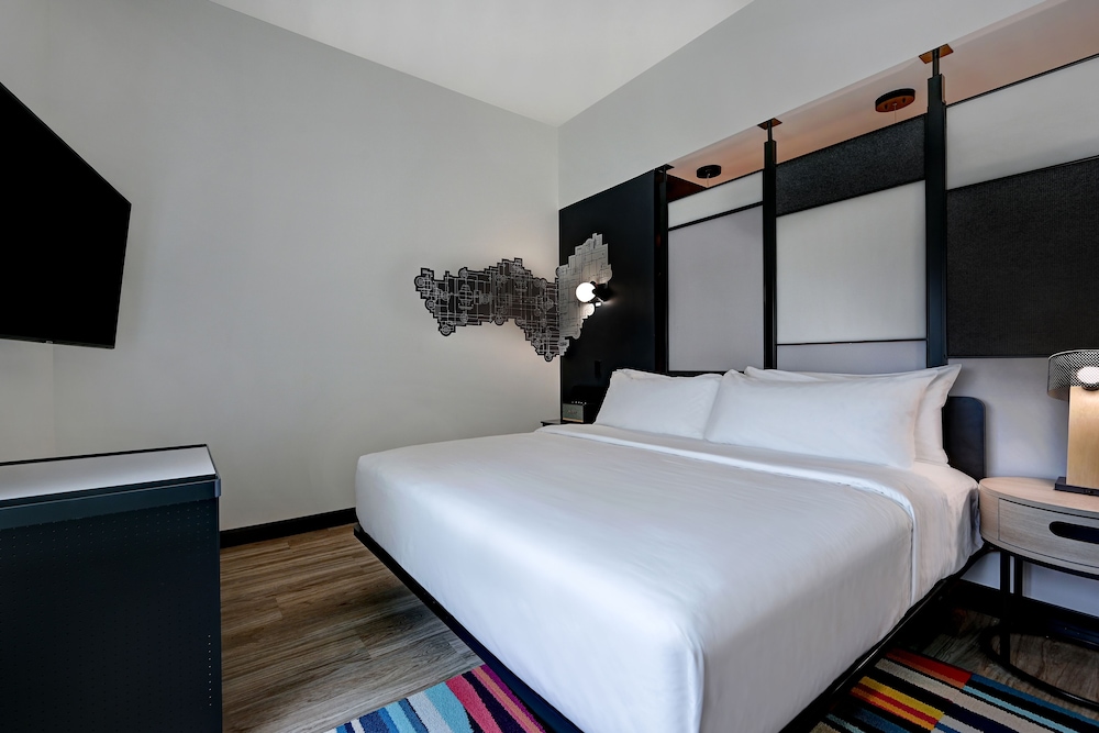 Aloft Mooresville - photo 4