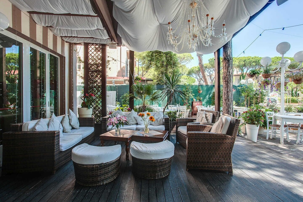 Hotel Helvetia - last minute hotel in Cervia