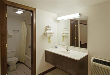 Executive Inn Muldrow - photo 8