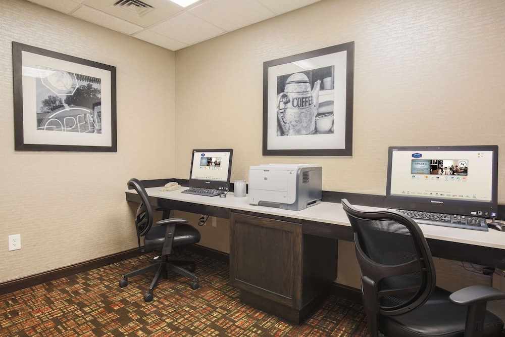 Hampton Inn And Suites Camarillo - photo 49