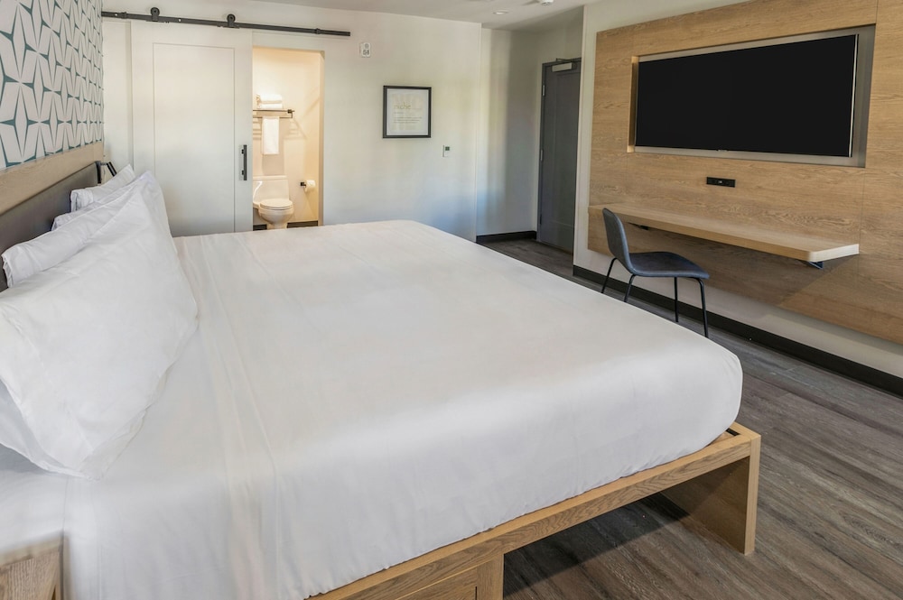Kasa Niche Hotel Redwood City - photo 13