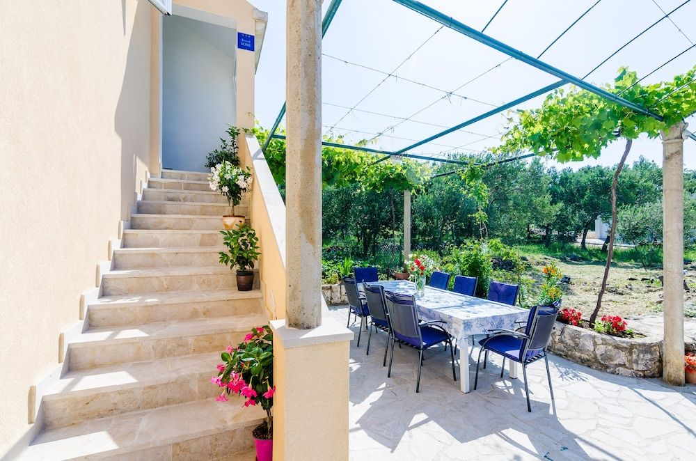 Apartment & Rooms Maždin — 4-Star Luxury Hotel in Dubrovnik, Croatia
