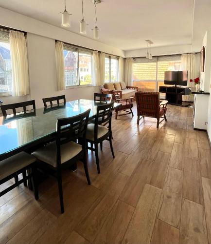 Depto 3 Dormitorios Varese Torreon — 4-Star Luxury Hotel in Mar Del Plata, Argentina