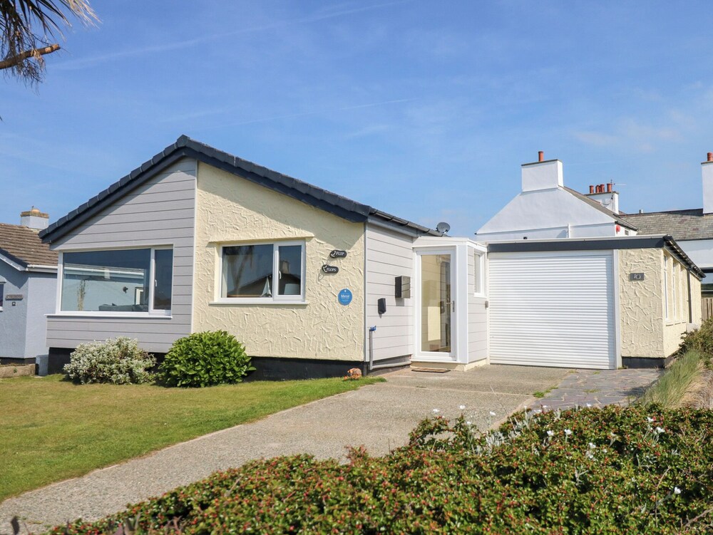 Flip Flops in Rhosneigr, United Kingdom