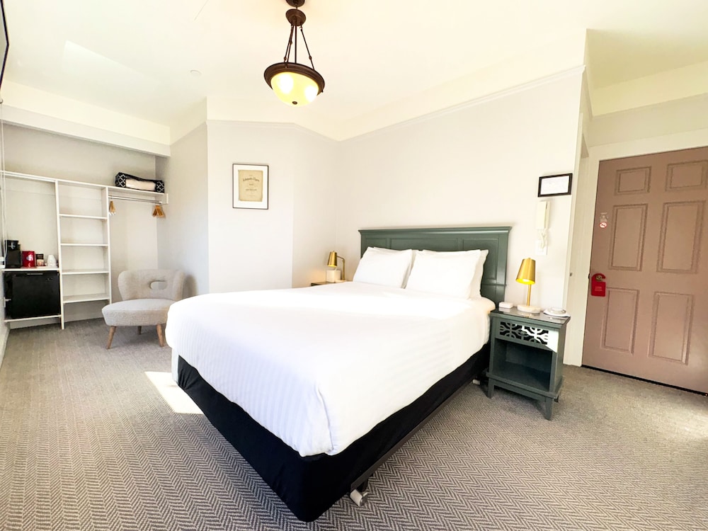 The Grove Inn - photo 8