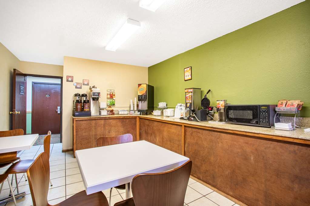 Super 8 by Wyndham Craig - photo 15