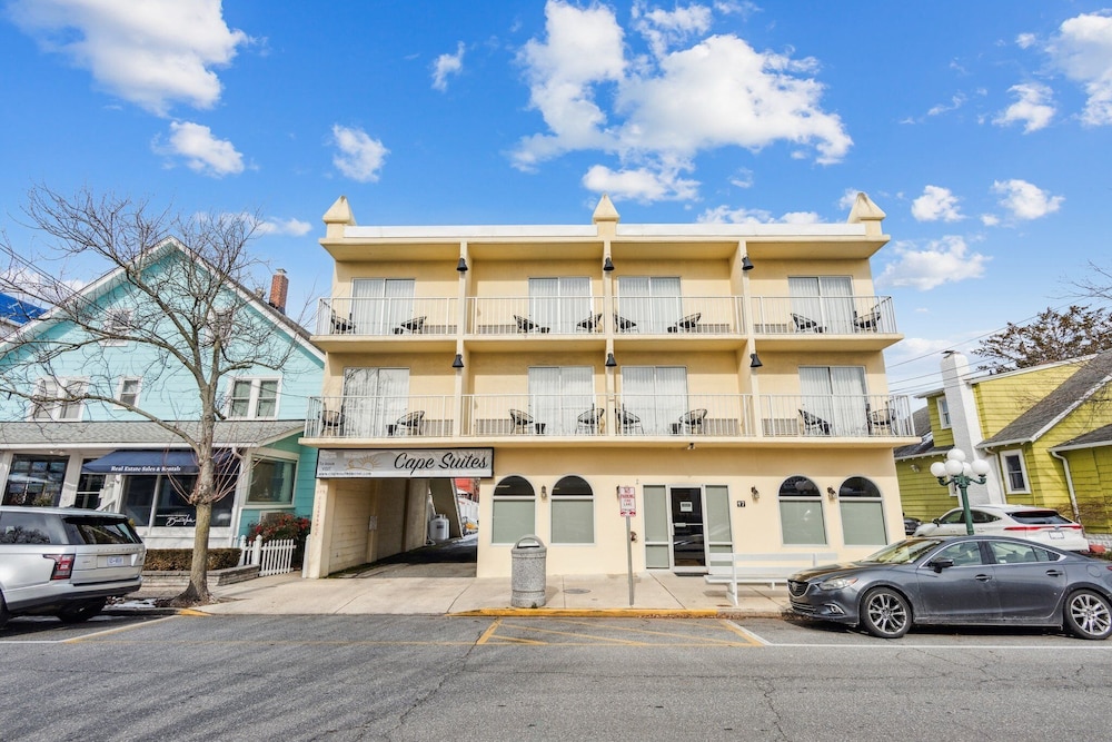Cape Suites Motel - featured photo