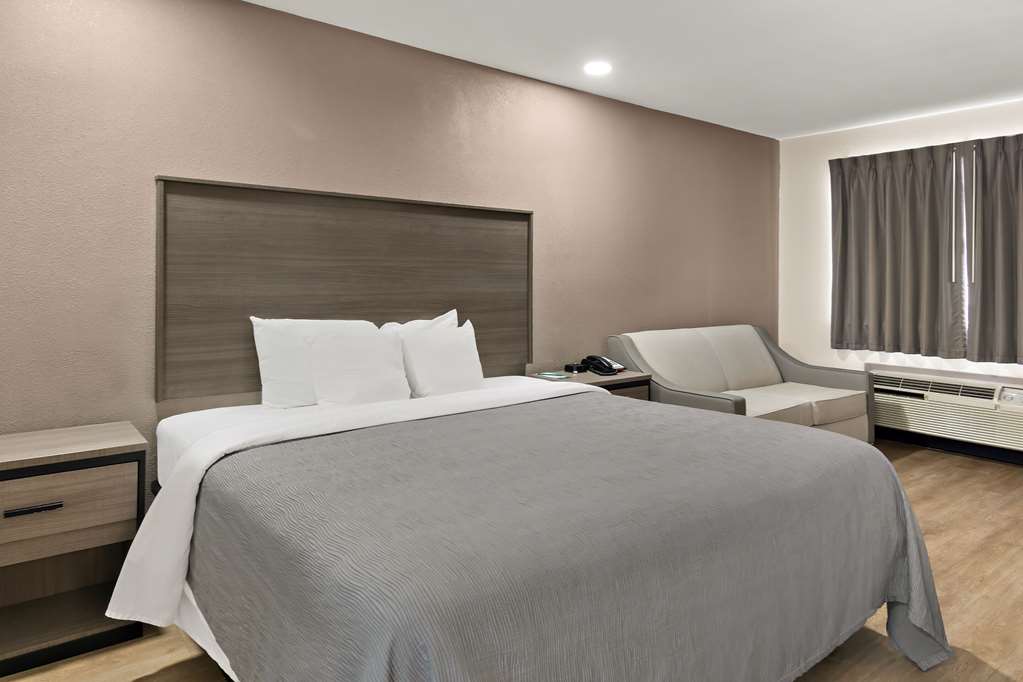 Quality Inn & Suites Weatherford - photo 29